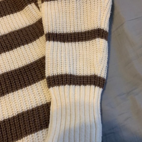 SoGood For Life Women's crewneck Poly striped sweater L NWT - Picture 4 of 5